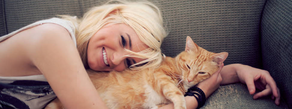beziehung-zum-mensch-macht-Katze-glücklich.jpg